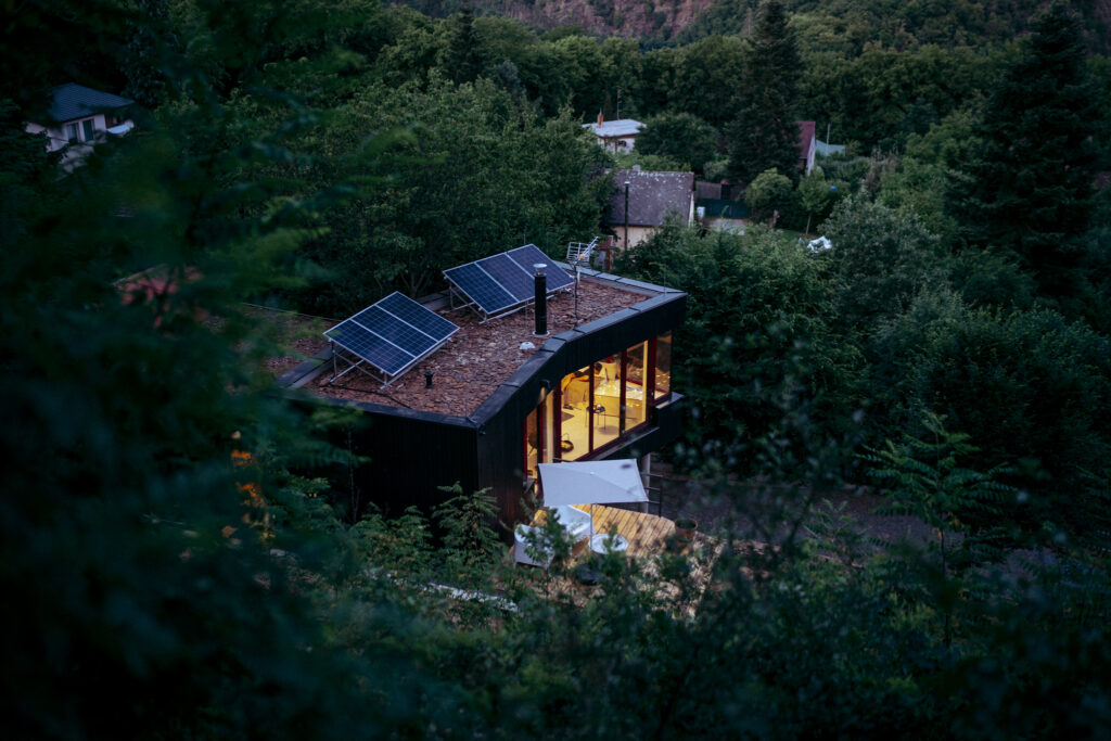 Romanticka chata moderni vybavena